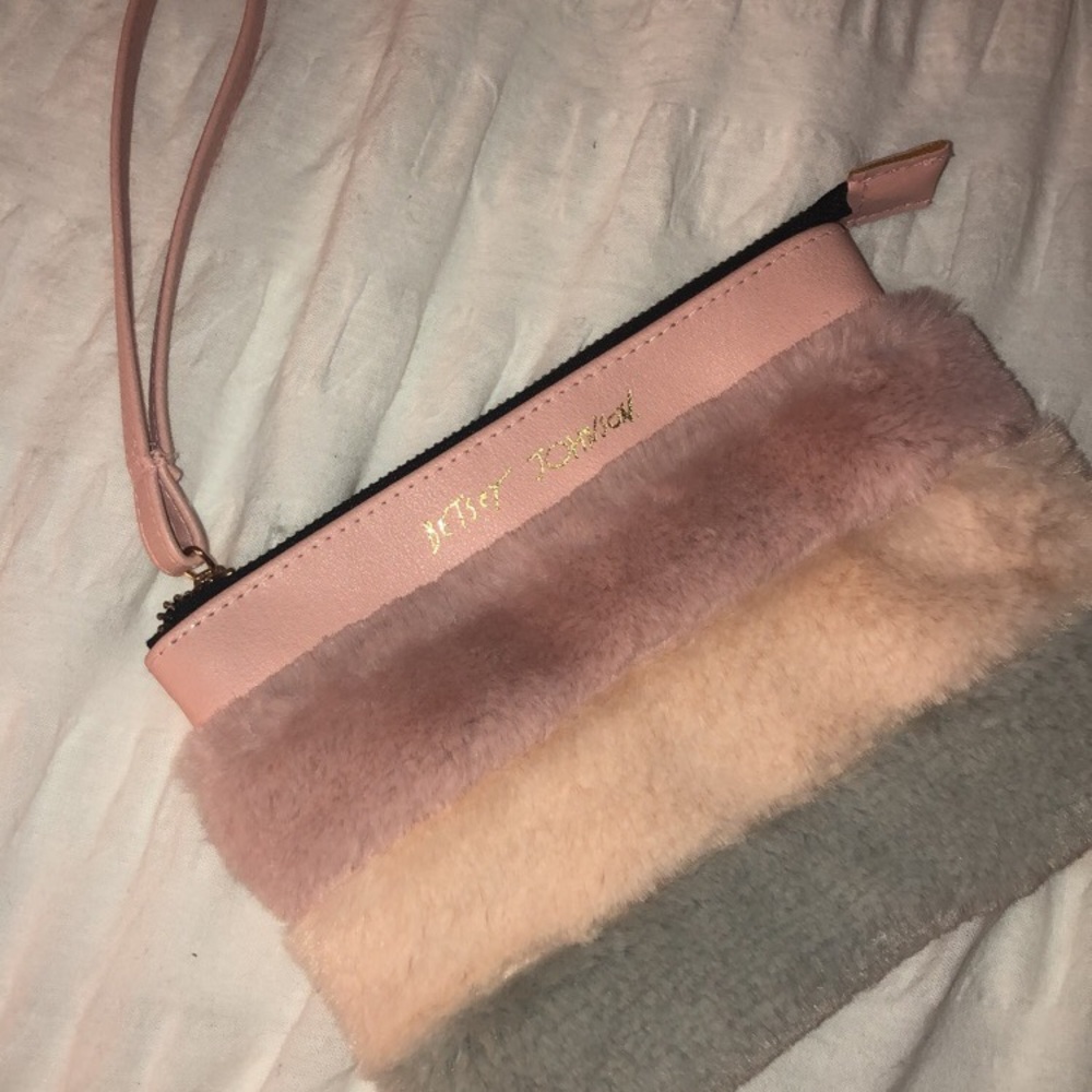 betsey johnson wristlet